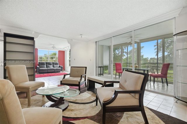 821 Cypress Blvd 307, Pompano Beach, FL 33069