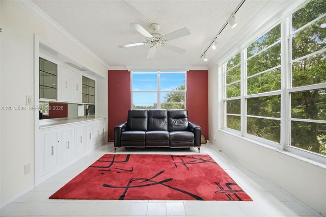 821 Cypress Blvd 307, Pompano Beach, FL 33069