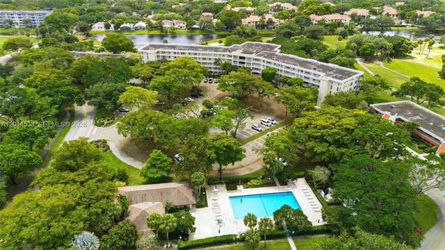 821 Cypress Blvd 307, Pompano Beach, FL 33069