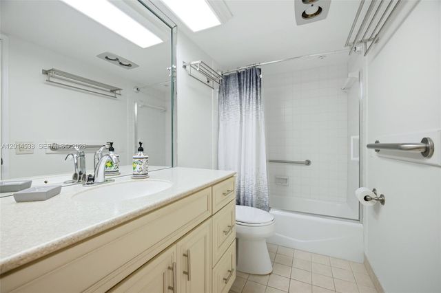 821 Cypress Blvd 307, Pompano Beach, FL 33069