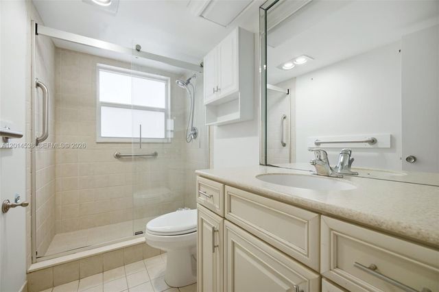 821 Cypress Blvd 307, Pompano Beach, FL 33069