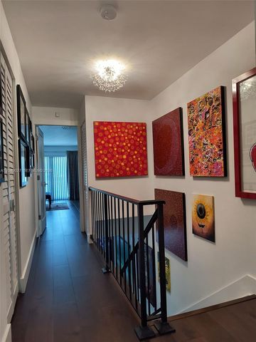 6047 Bayview Dr, Fort Lauderdale, FL 33308