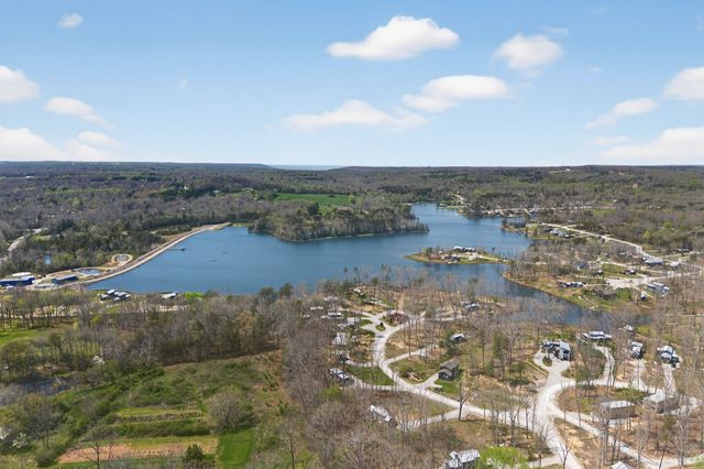 191 Waters Edge Way, Tracy City, TN 37387