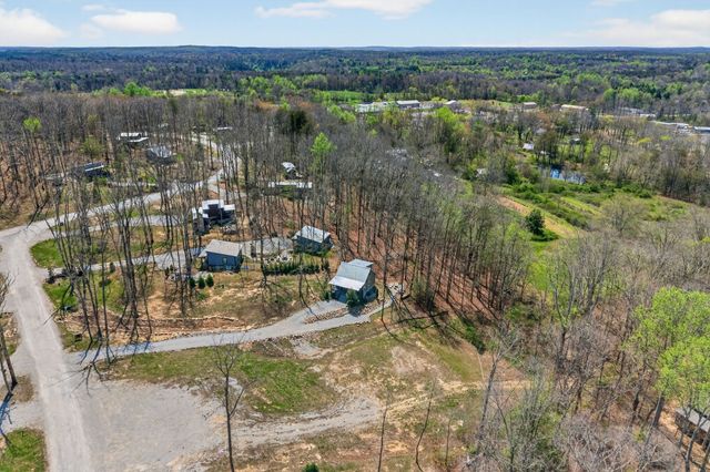 191 Waters Edge Way, Tracy City, TN 37387