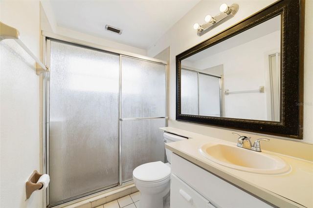 1002 GWYN CIRCLE, Oviedo, FL 32765