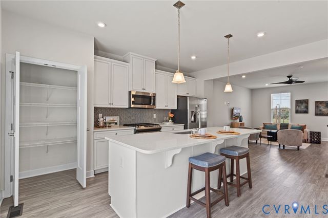 2144 Semmes Ave, Richmond, VA 23225