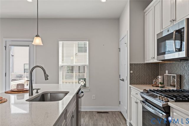 2144 Semmes Ave, Richmond, VA 23225