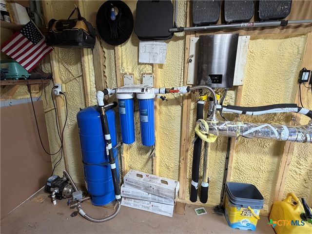 110 Guadalupe Drive, Oglesby, TX 76561