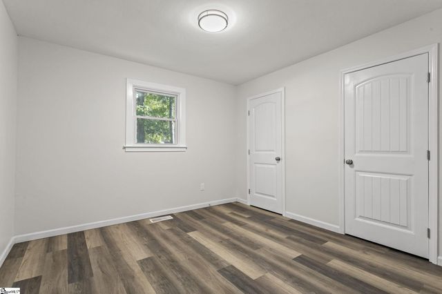 210 Pinonwood Drive, Simpsonville, SC 29680