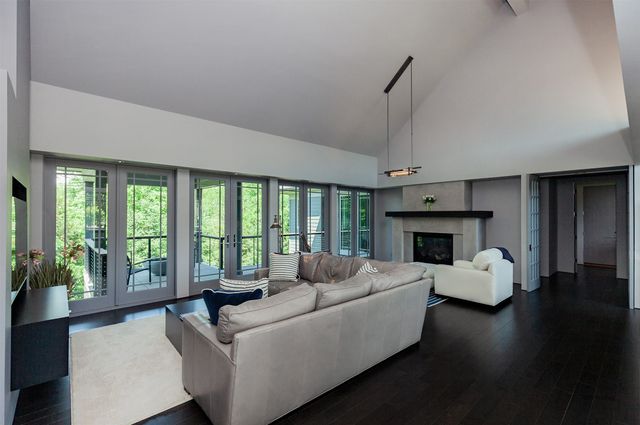 320 Painted Woods Drive, Waukee, IA 50263