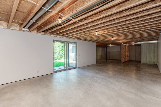 320 Painted Woods Drive, Waukee, IA 50263