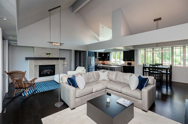 320 Painted Woods Drive, Waukee, IA 50263
