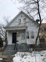 913 W Hadley STREET, Milwaukee, WI 53206
