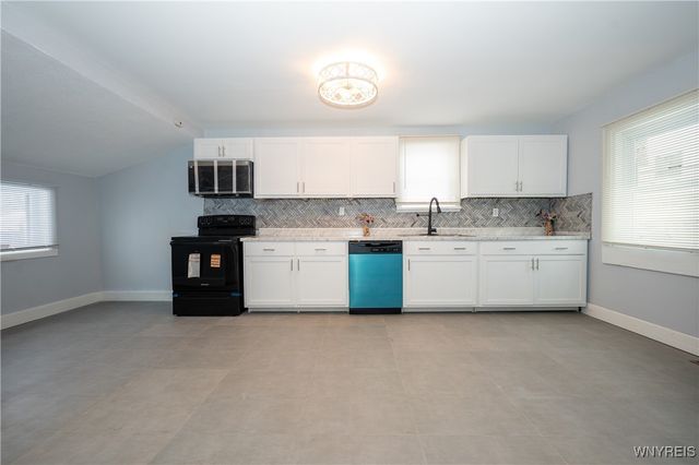 1242 Oliver Street, North Tonawanda, NY 14120