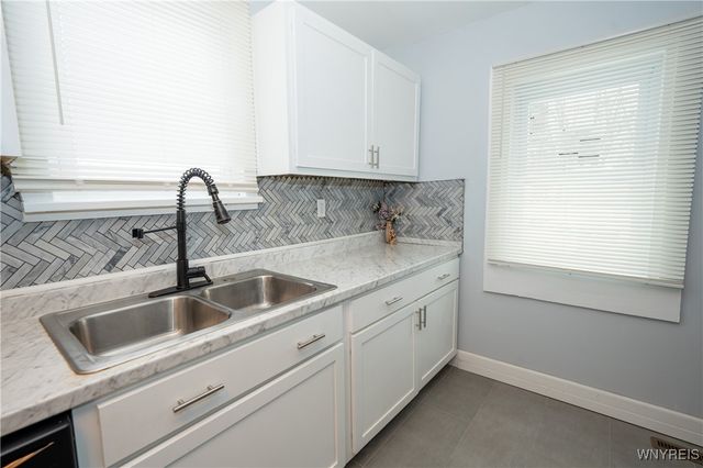 1242 Oliver Street, North Tonawanda, NY 14120