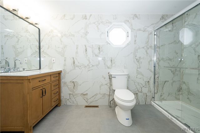 1242 Oliver Street, North Tonawanda, NY 14120