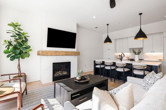 508 Helmsman Street, Charleston, SC 29492