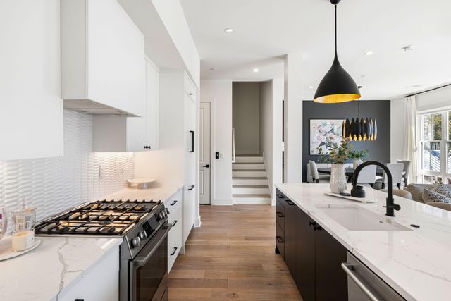 508 Helmsman Street, Charleston, SC 29492