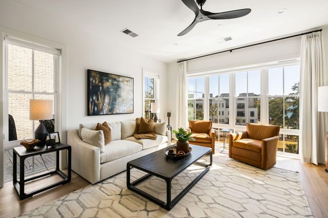 508 Helmsman Street, Charleston, SC 29492