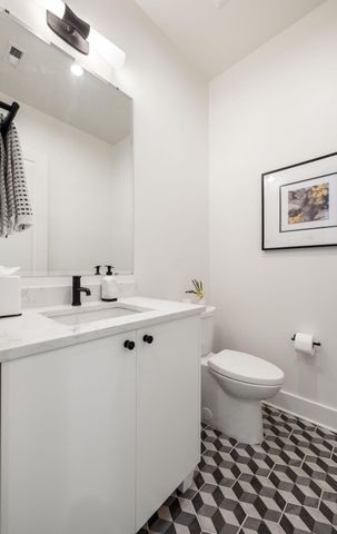 508 Helmsman Street, Charleston, SC 29492