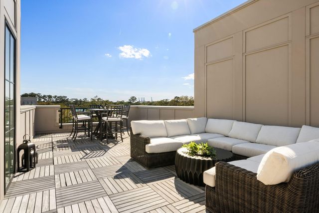 508 Helmsman Street, Charleston, SC 29492