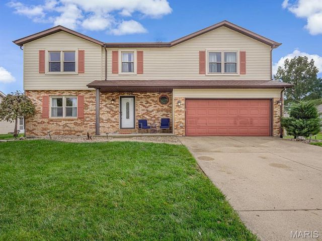 1005 Daniel Drive, Maryville, IL 62062