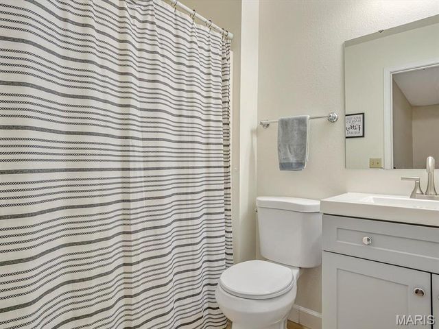 1005 Daniel Drive, Maryville, IL 62062