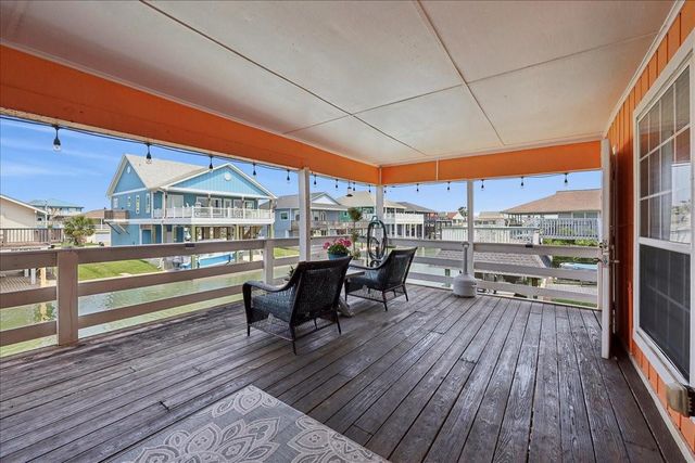 22922 Lunes Street, Galveston, TX 77554