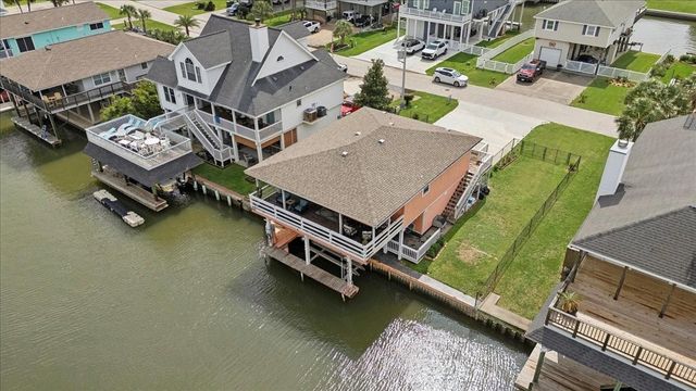 22922 Lunes Street, Galveston, TX 77554