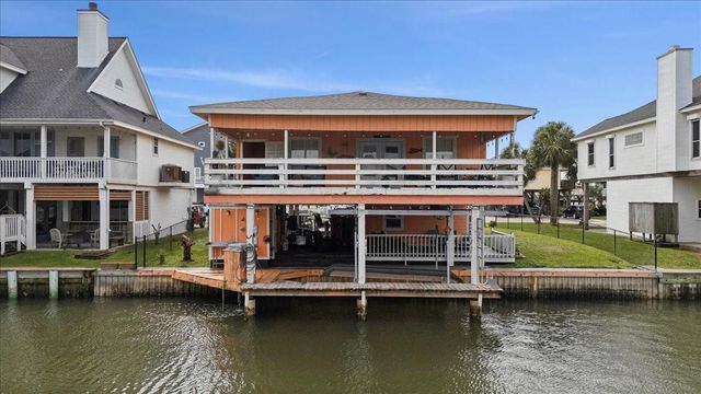 22922 Lunes Street, Galveston, TX 77554