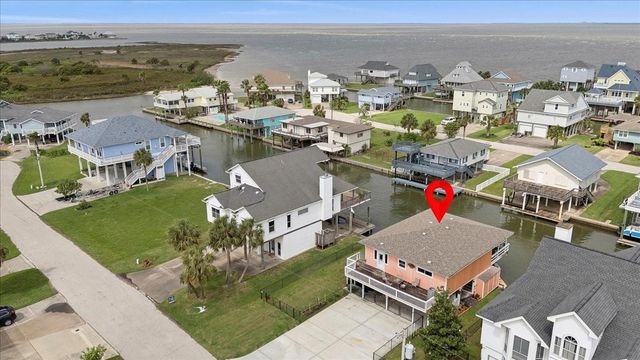 22922 Lunes Street, Galveston, TX 77554