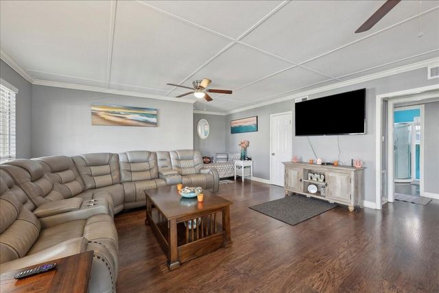 22922 Lunes Street, Galveston, TX 77554