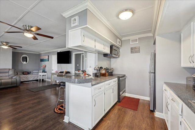 22922 Lunes Street, Galveston, TX 77554