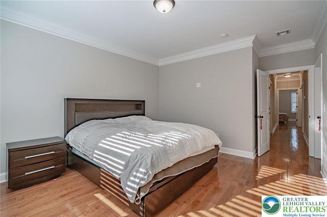 1490 East 7th Street, Bethlehem City, PA 18015