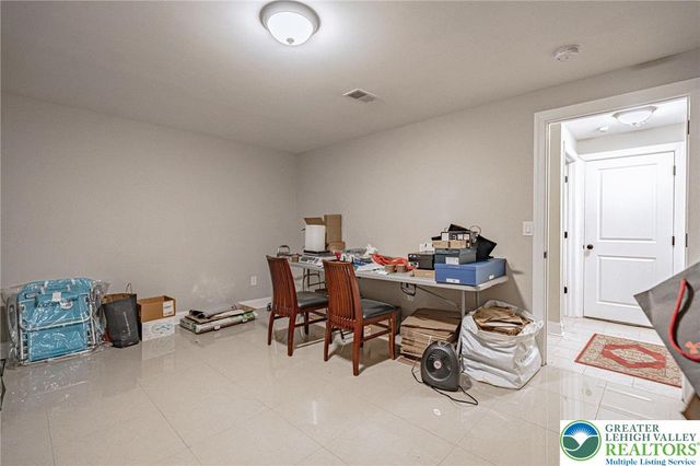 1490 East 7th Street, Bethlehem City, PA 18015