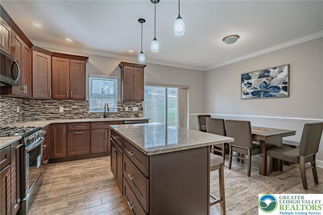 1490 East 7th Street, Bethlehem City, PA 18015