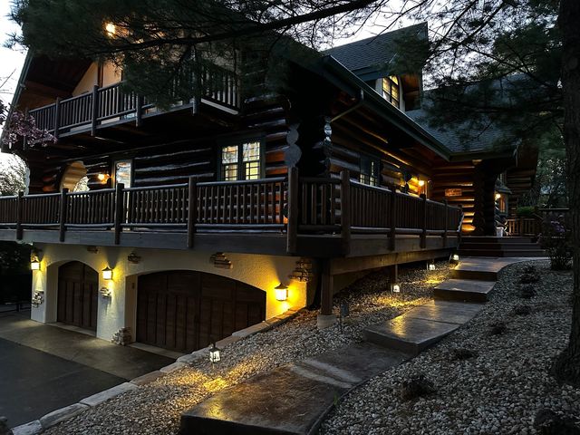 3317 S COUNTRY CLUB Road, Woodstock, IL 60098