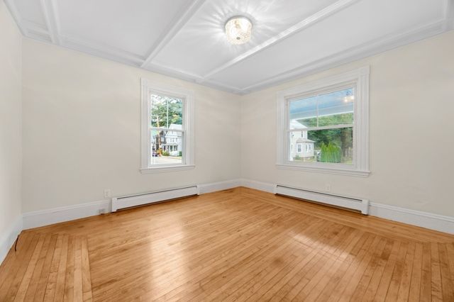 18 Standish Ave, Plymouth, MA 02360