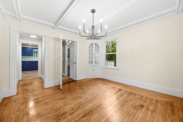18 Standish Ave, Plymouth, MA 02360