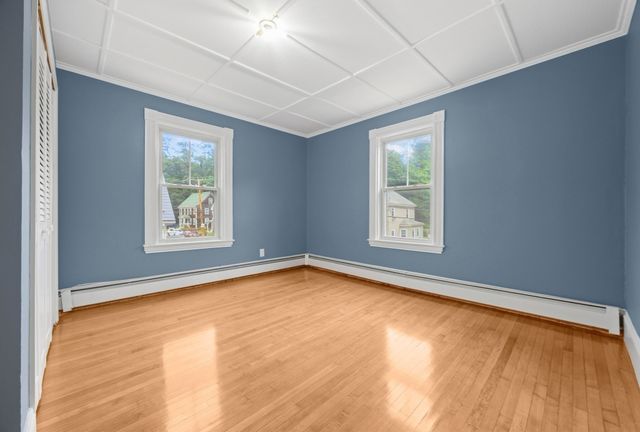 18 Standish Ave, Plymouth, MA 02360