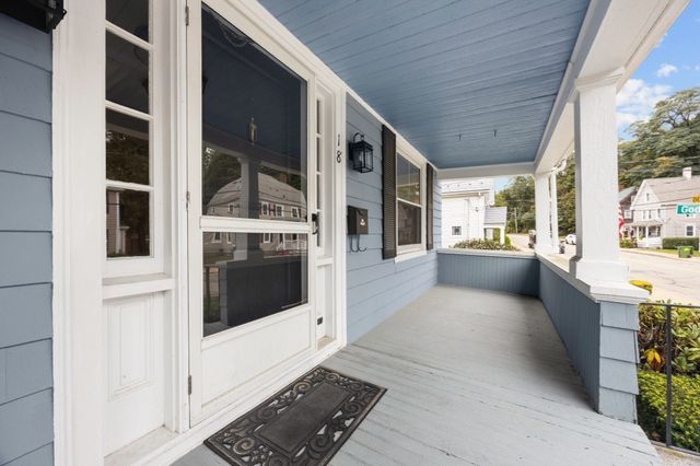 18 Standish Ave, Plymouth, MA 02360