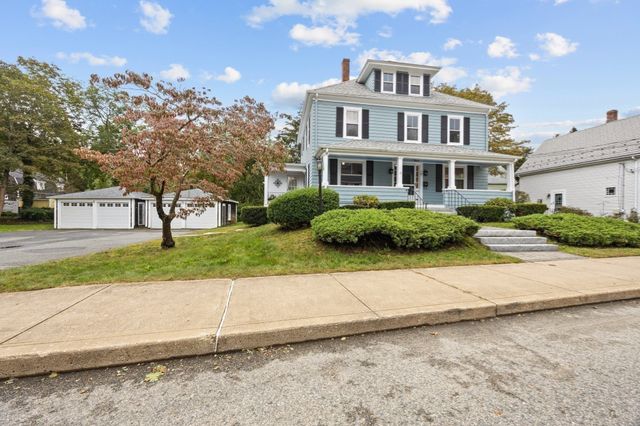 18 Standish Ave, Plymouth, MA 02360