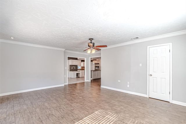 8211 Riverglade Drive, Houston, TX 77095