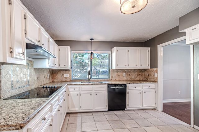 8211 Riverglade Drive, Houston, TX 77095