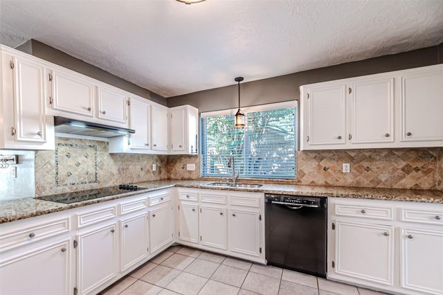 8211 Riverglade Drive, Houston, TX 77095