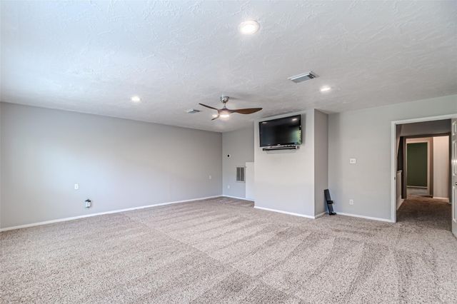 8211 Riverglade Drive, Houston, TX 77095