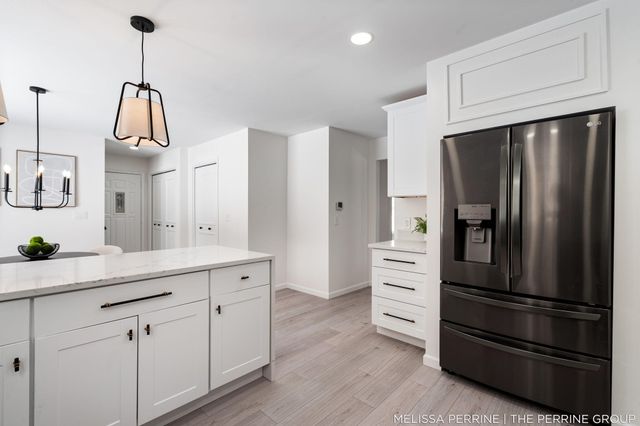 8930 Hanna Lake Avenue SE, Caledonia, MI 49316