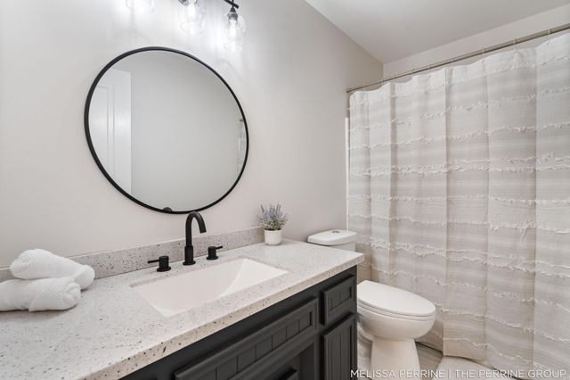 8930 Hanna Lake Avenue SE, Caledonia, MI 49316