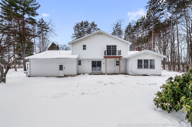 8930 Hanna Lake Avenue SE, Caledonia, MI 49316