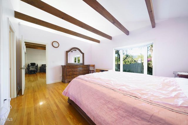 4711 Briggs Avenue, La Crescenta, CA 91214